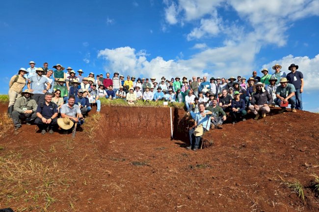 Reunião de correlação e classificação de solos propõe ações para segurança hidrológica no Paraná