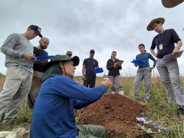 Epagri realiza método em que o produtor é protagonista na avaliação do solo da propriedade