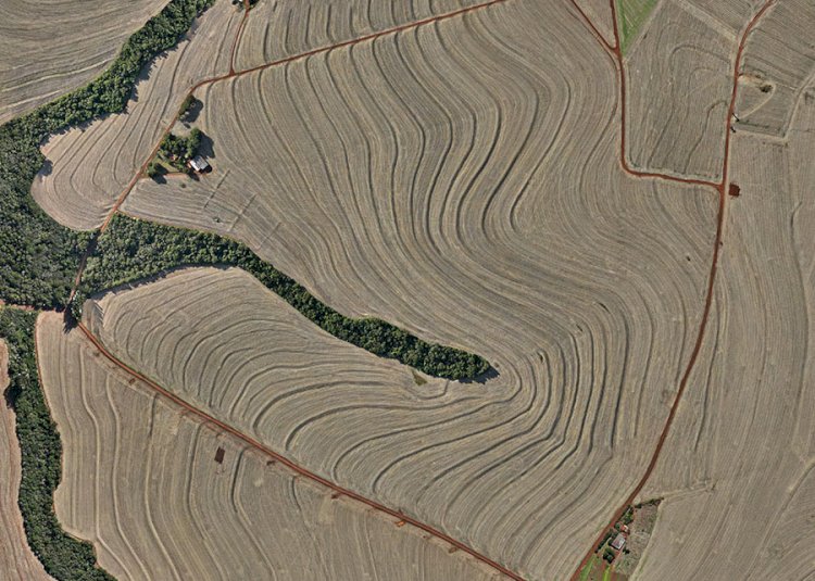 Geotecnologia usada no redimensionamento de terraços favorece a conservação do solo